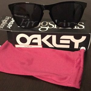 New Frogskin Oakley